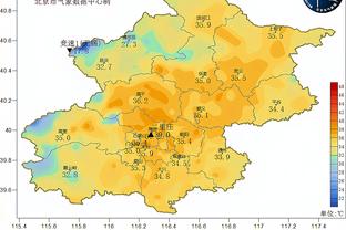 表现挣扎！布克半场9中3拿到8分7篮板&失误5次